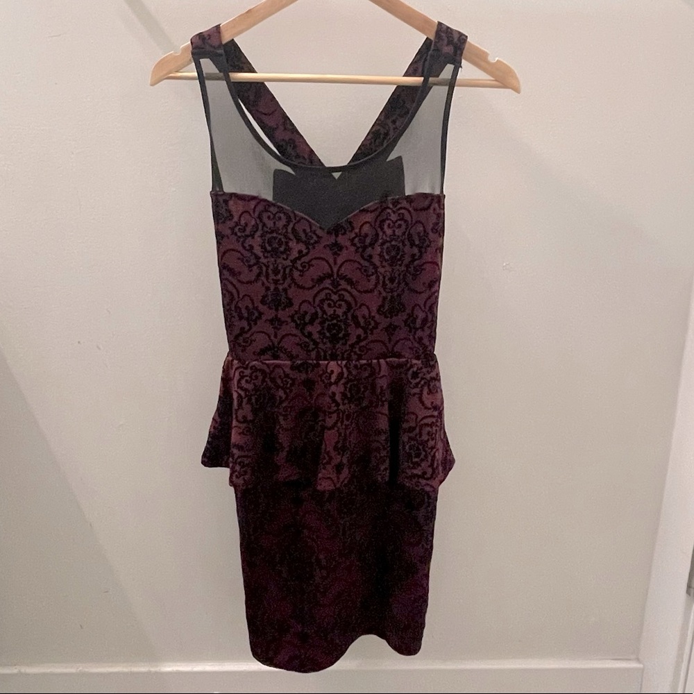 Worn once for NYE Gatsby party